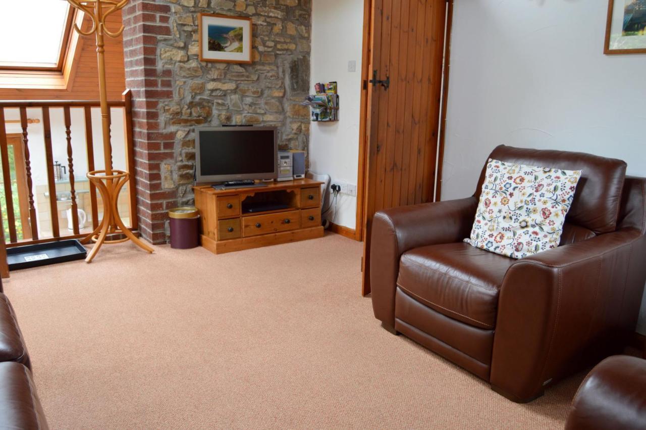Shipload Cottage Hartland Exterior foto